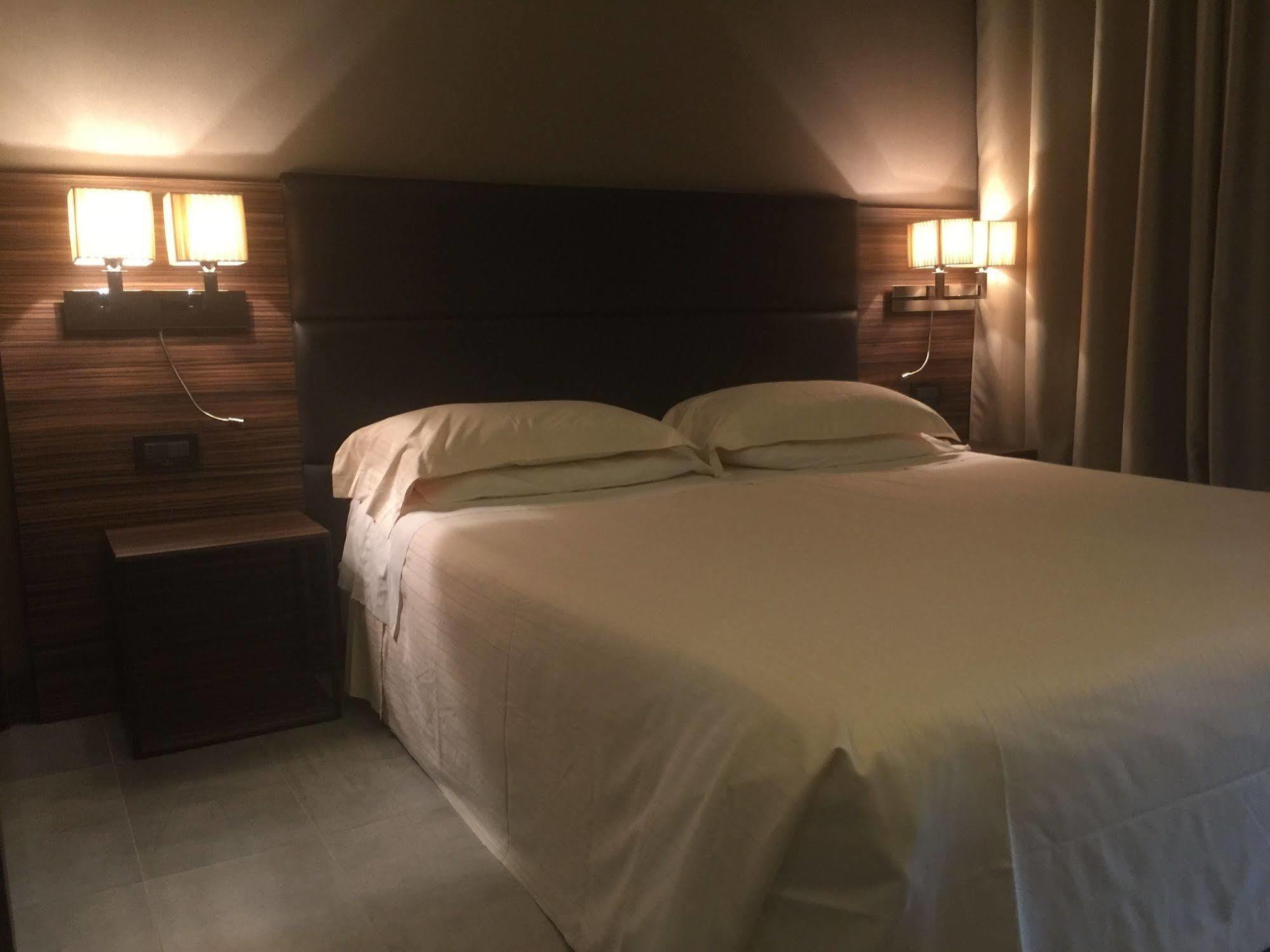 Waldorf Suite Hotel Rimini Exterior photo