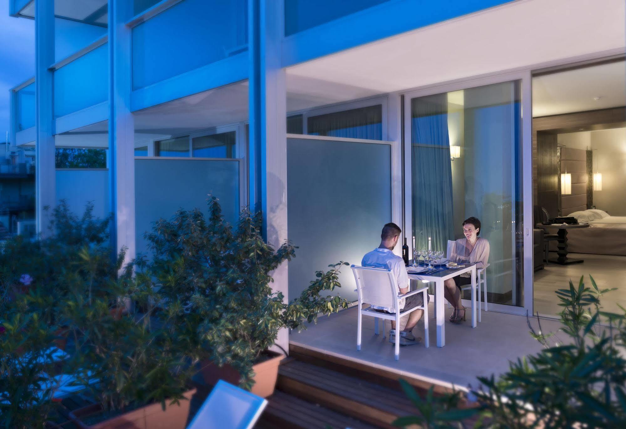 Waldorf Suite Hotel Rimini Exterior photo