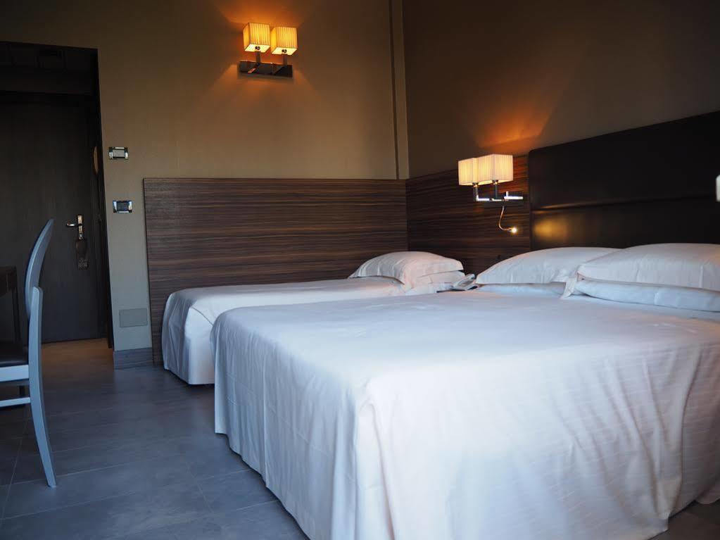 Waldorf Suite Hotel Rimini Exterior photo
