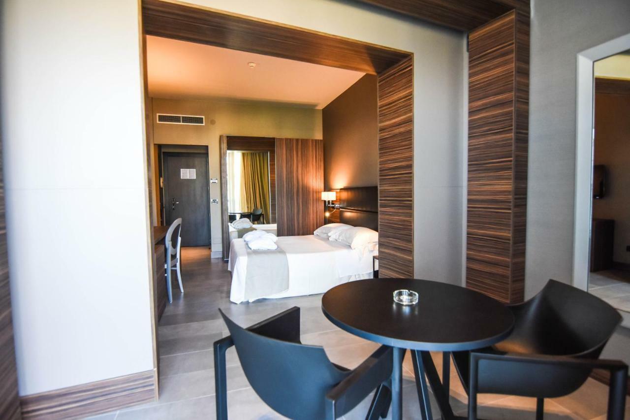 Waldorf Suite Hotel Rimini Exterior photo